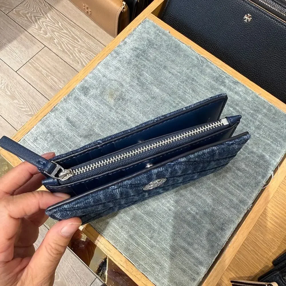 New‼️Tory Burch Willa Chevron Denim Medium Wallet 187364  Denim $250